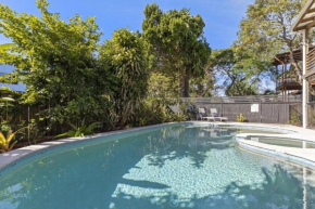 Spacious 2 Bedroom Pet Friendly Home with Pool